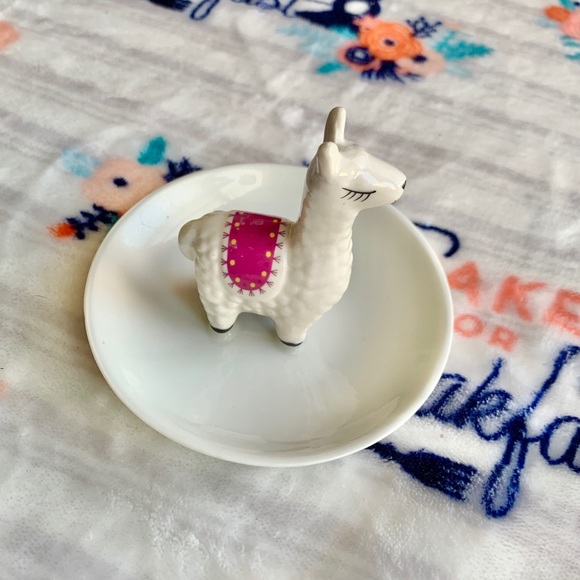 1 LEFT! π¦ Llama Ceramic Jewelry Holder π¦ - Picture 2 of 5